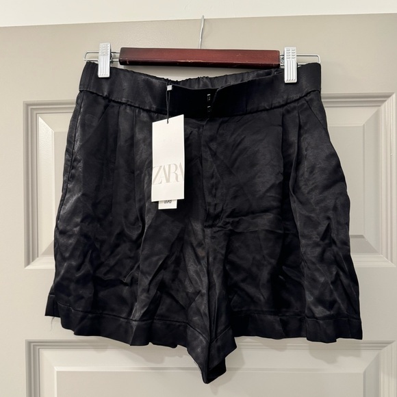 NWT ZARA black satin shorts - Picture 1 of 3